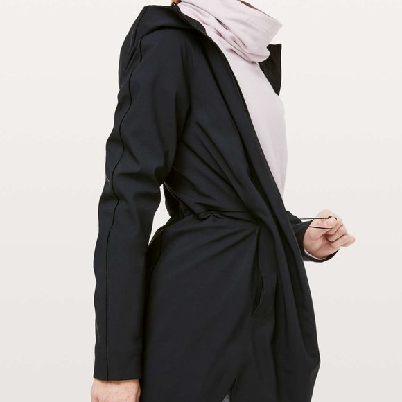 Rare Lululemon Glyde Along Softshell Black Size 2 - Picture 4 of 11